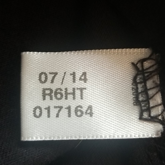 NHL Anaheim Ducks Long Sleeved Jersey Tee by CCM - Picture 9 of 13